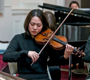 Read more about the article Review: Chamber orchestra gives vivid performance of inventive program