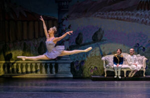 Read more about the article Classic ‘Nutcracker’ and ‘Christmas Carol’ revive holiday magic
